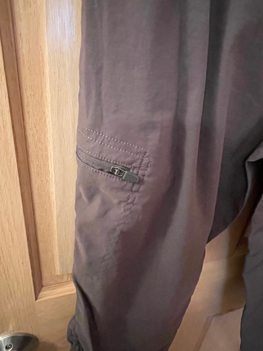 Eddie Bauer Dark Gray Women's Cargo Capris - Picture 7 of 8